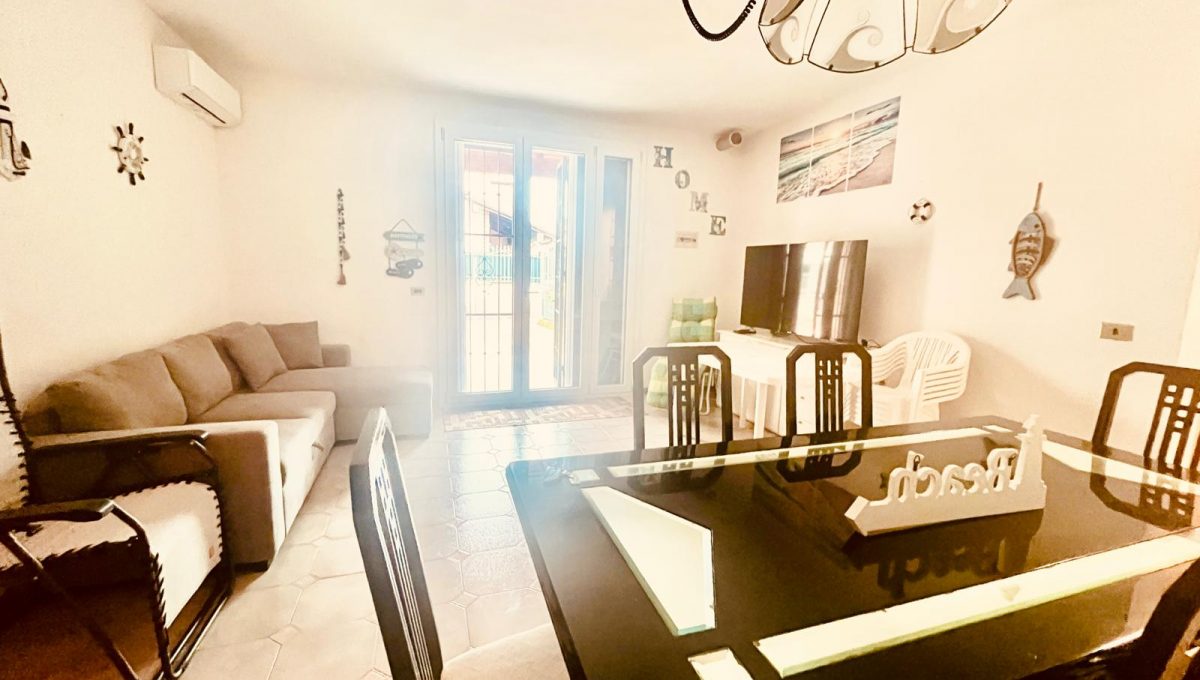 080297a6-0638-4d2c-8e96-0126ecff7e33