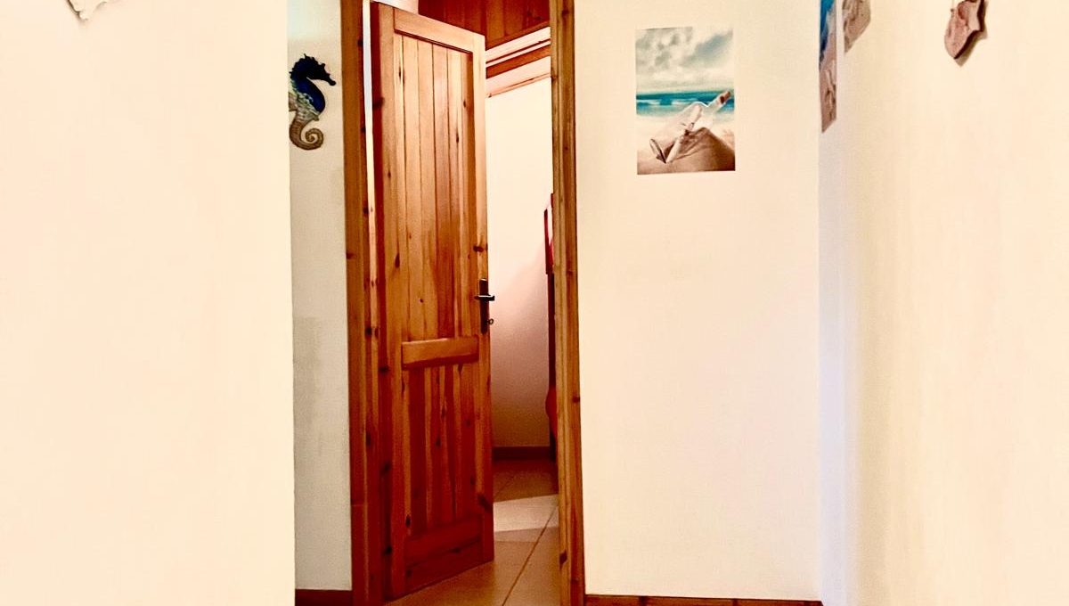 0a84957b-489c-40de-8742-353406f15054