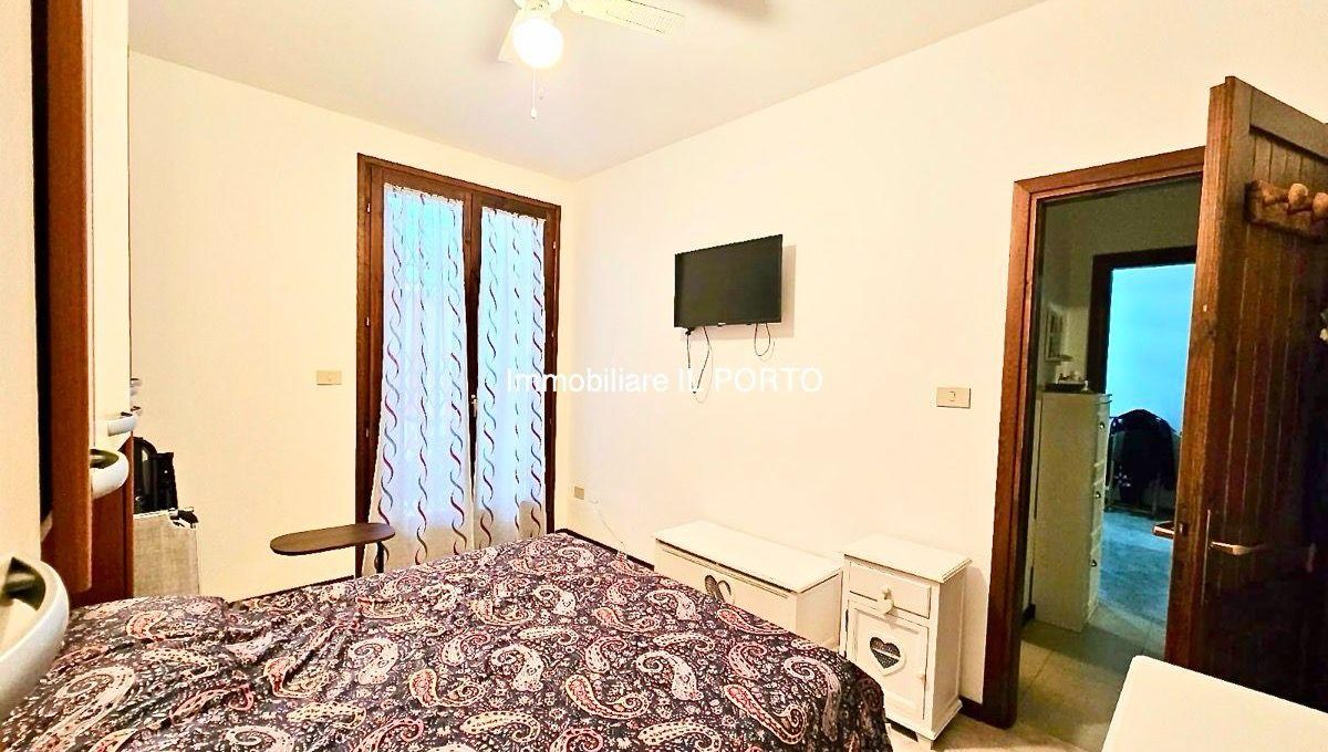 1e6d9c90-d6c9-49e8-b695-77e2b7814f16