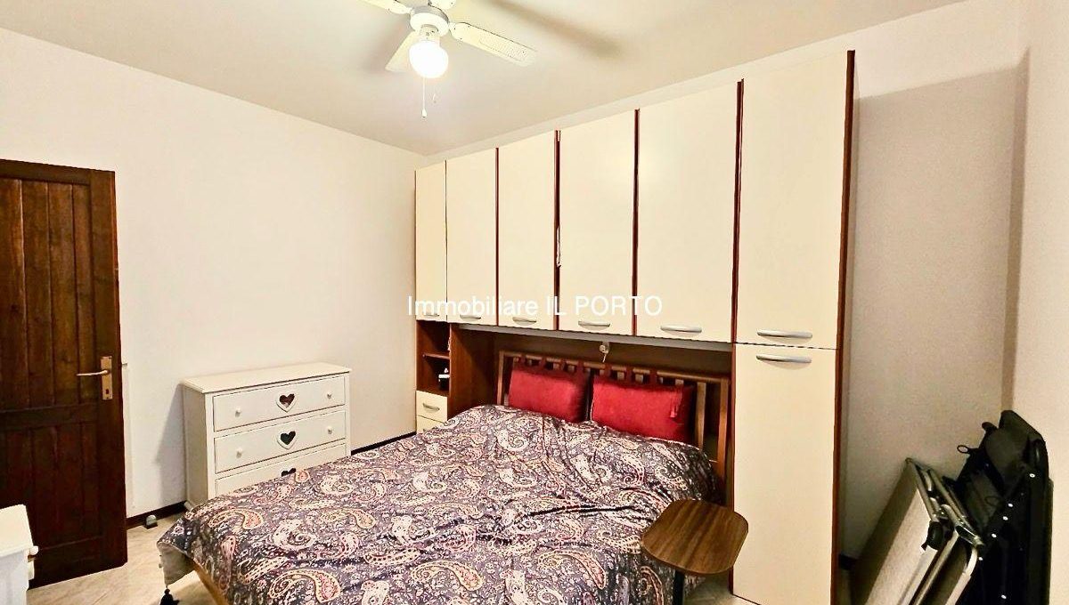 25c51f44-efa1-4288-935e-fafa1ba25340