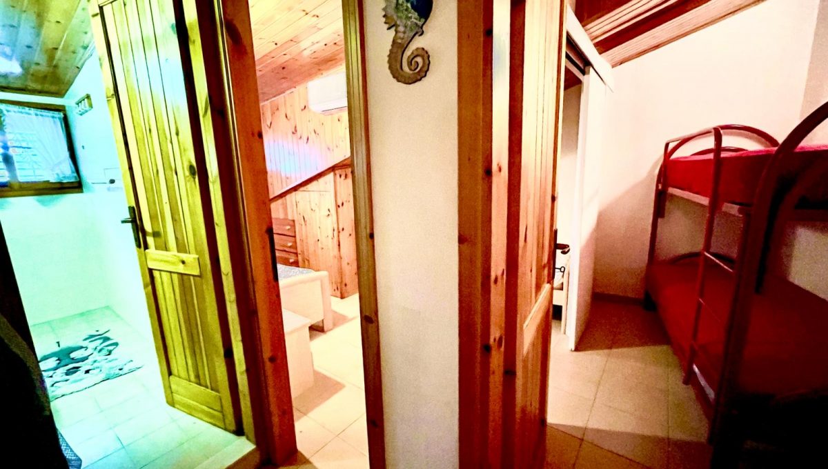 917e572c-12ce-40f2-915d-e90a29be35cf