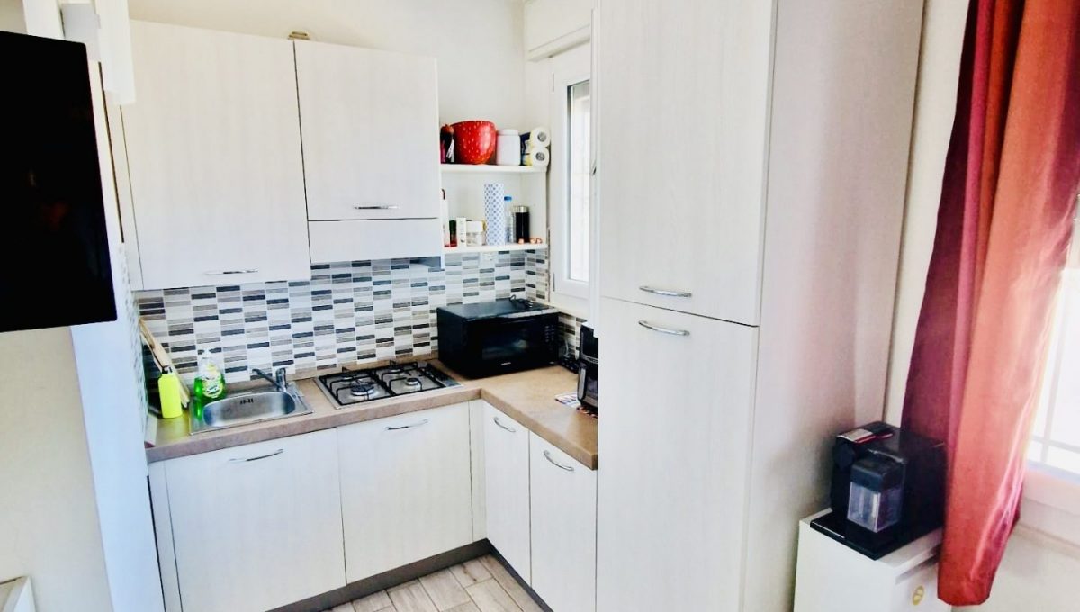 9bf19355-cfa1-4d67-a1d6-446258e52a0c