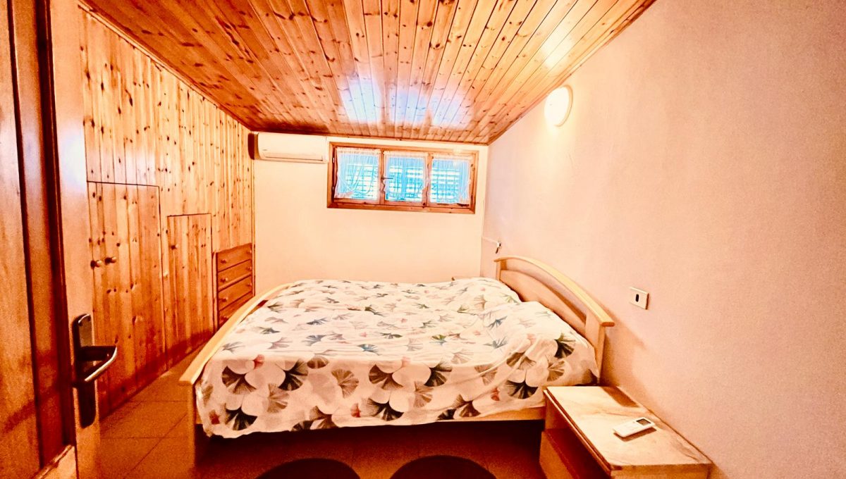 bfb40d12-de2a-4ea3-ad20-2e7cfb7b6f5d