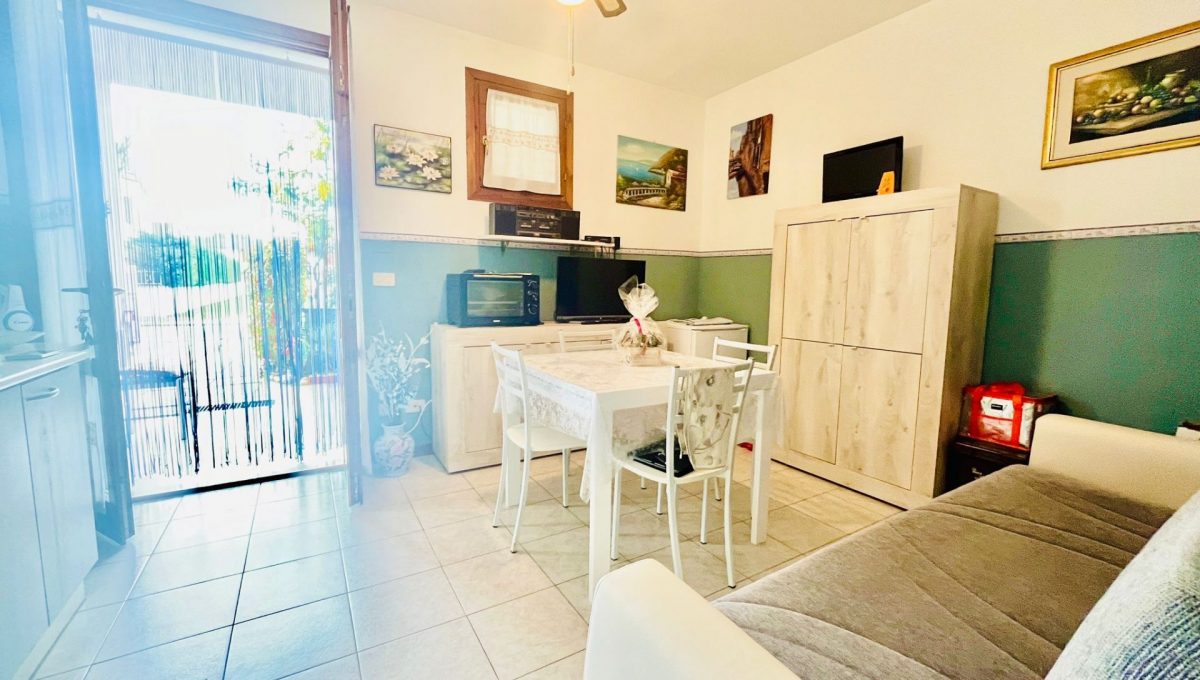 13f4d389-1b90-4dda-8850-39cfd8133e1b