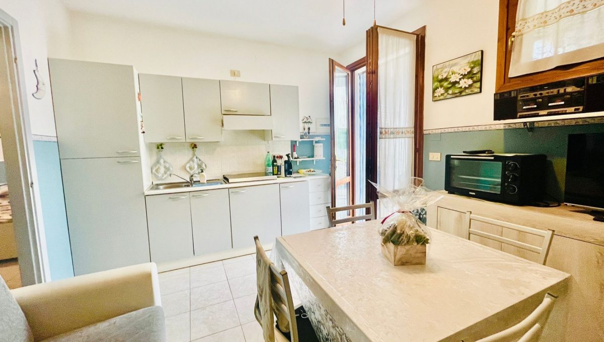 18a8ba31-a5ad-4f06-8a65-7fc40150b7e7