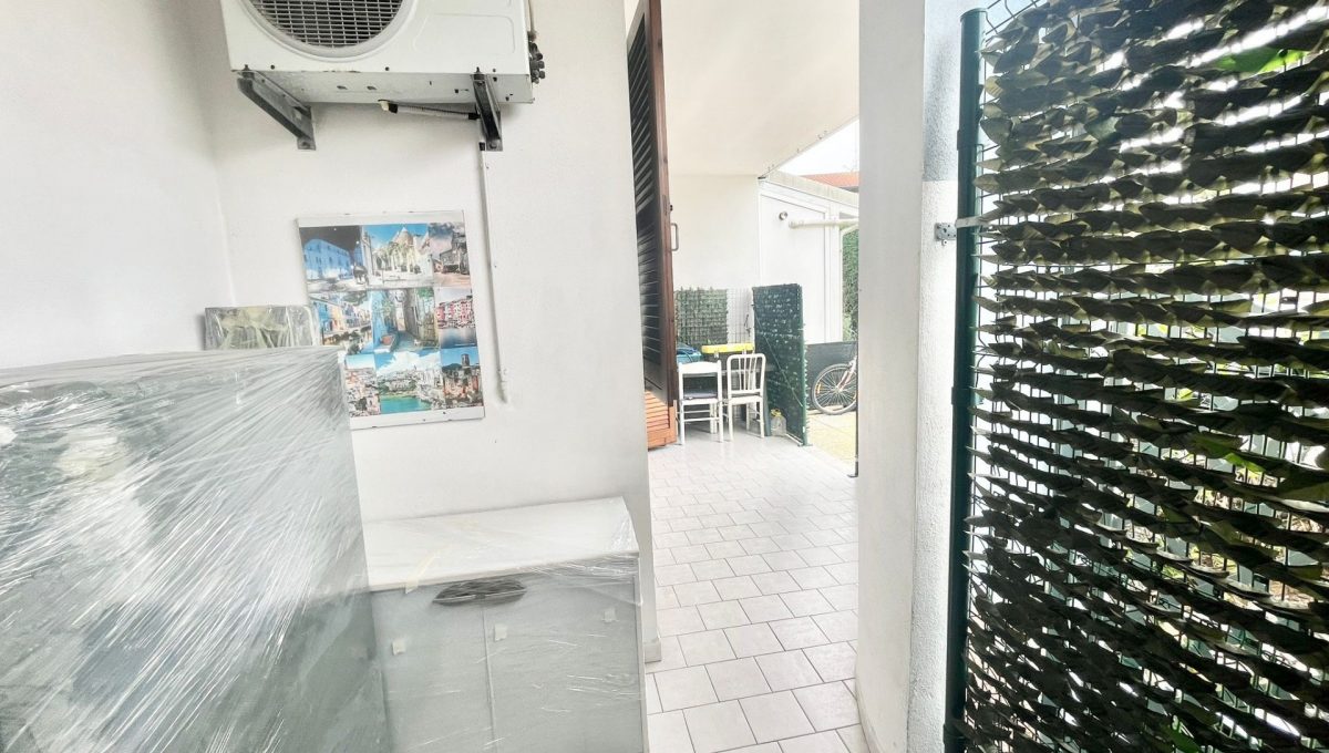 d766ebda-5fa7-4131-a0e4-57e672b3a0e6