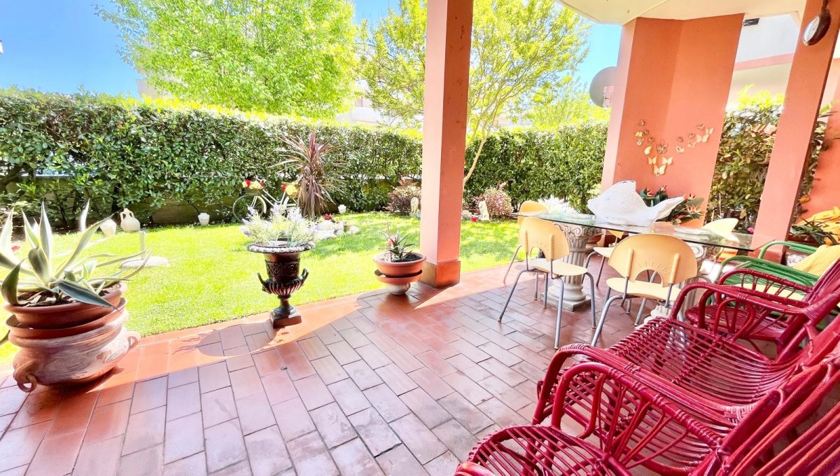 0b7e7095-0c4c-48dd-b46f-79d0e27d7173