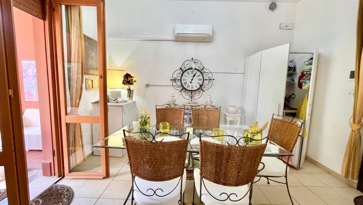 d2578281-456a-4368-aac4-4bc91fc0103b